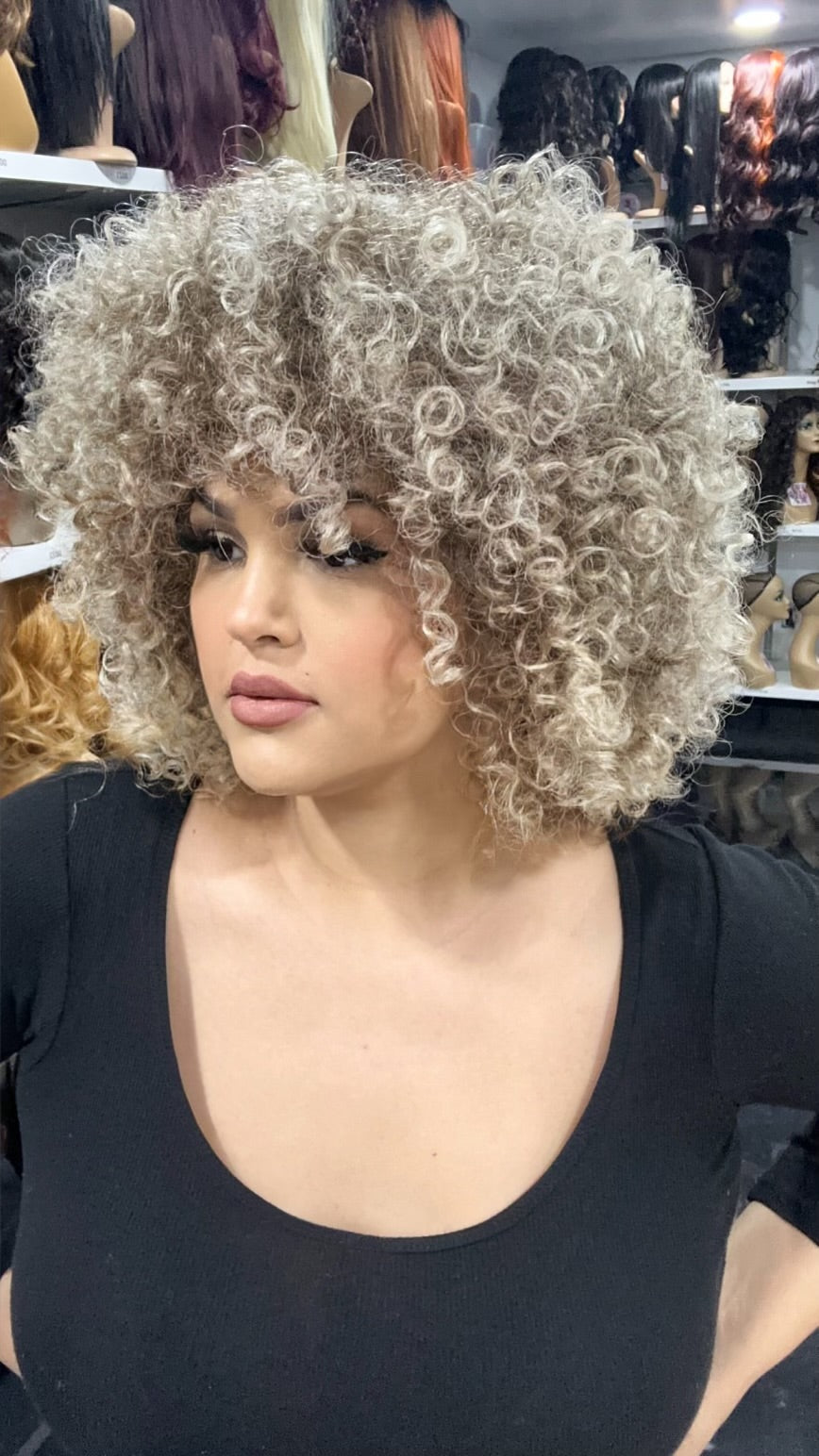 #128 Spice - Short Curly Wig - Color Ash.Blonde - The Pink Makeup Box