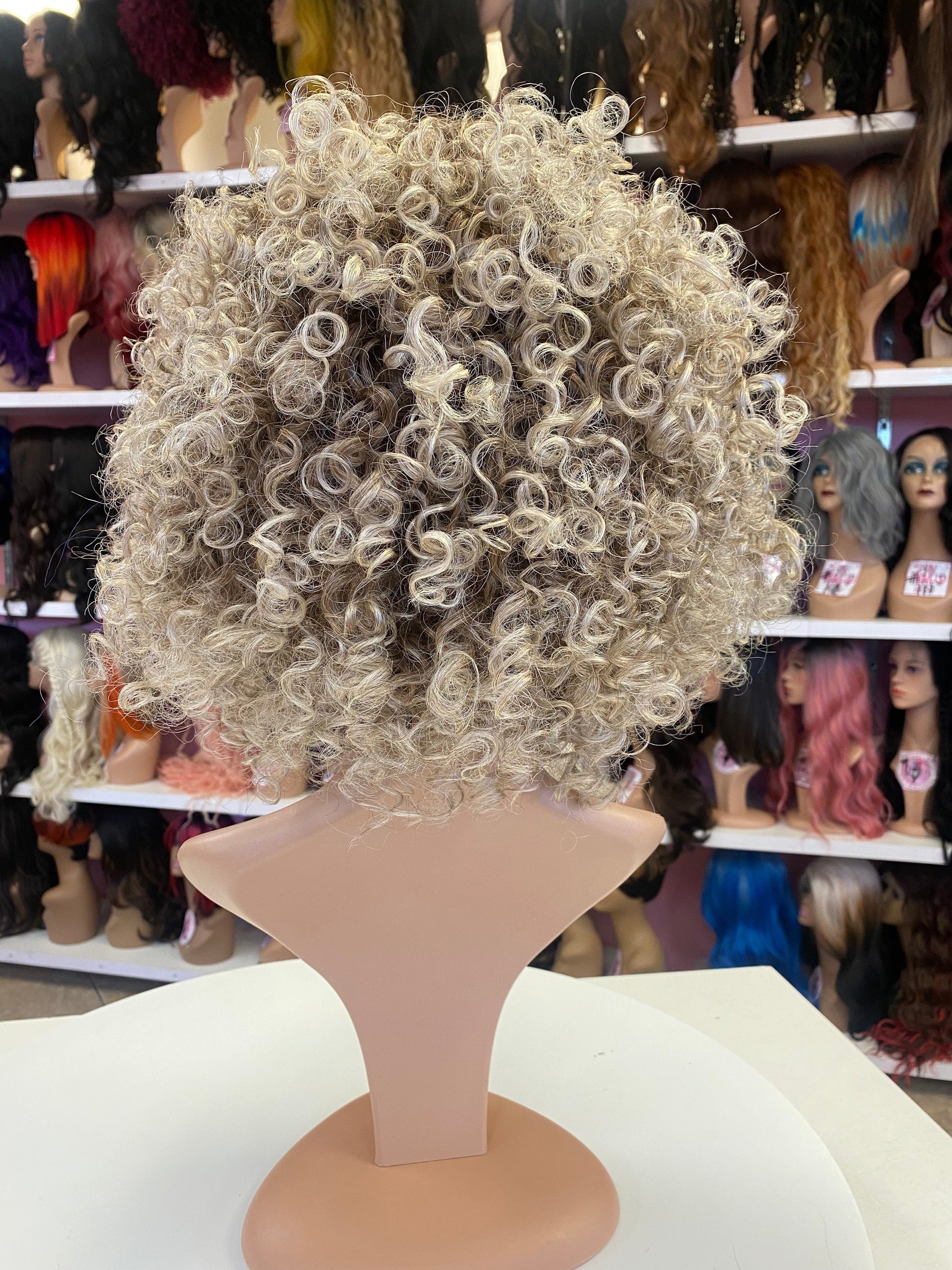 #128 Spice - Short Curly Wig - Color Ash.Blonde - The Pink Makeup Box