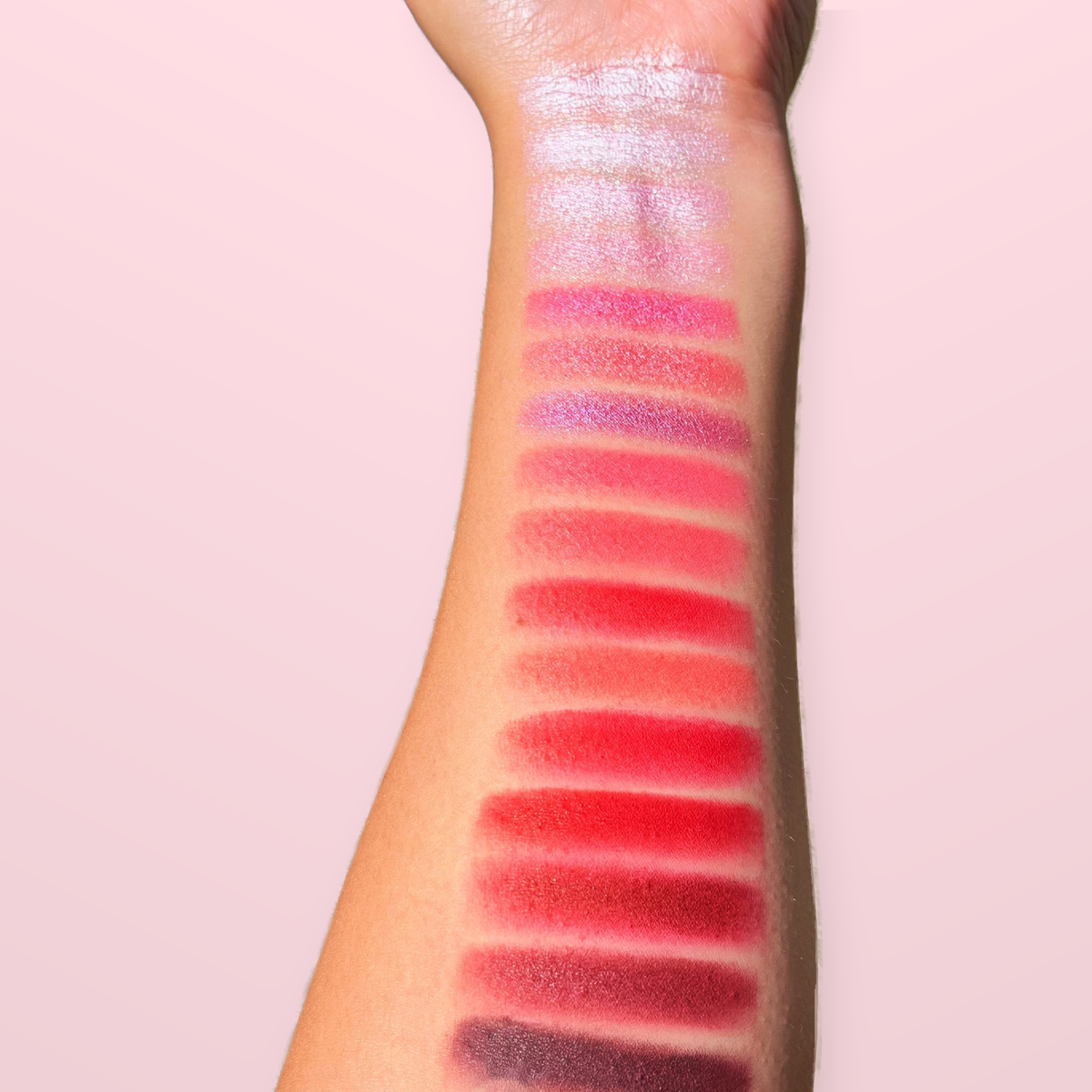 151 BIN - RED APPLE EYESHADOW PALETTE - All The Reds You Need!!