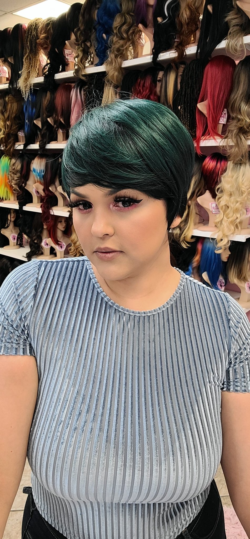 Aria - BOY PRO CUT WIG - Color 1B/Green - The Pink Makeup Box